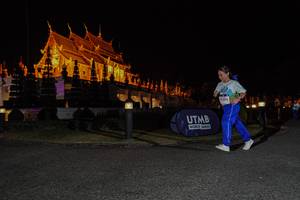 BIB: 050
                            <button type="button" onclick="openModal(22291131)" class="btn btn-primary btn-sm float-right btn-popup" data-toggle="modal" data-target=".modal-high-quality">
                        <i class="fas fa-shopping-cart"></i> Add to Cart
                    </button>
                                            <button type="button" onclick="isThisMe(22291131, true)" class="btn btn-success btn-sm float-right btn-popup btn-isme hidden" data-toggle="tooltip" data-placement="bottom" title="นี่คือรูปของคุณใช่ไหม คลิกที่นี่เพื่อเอาเข้าอัลบั้ม">
                        <i class="fas fa-plus"></i> Add to album
                    </button>
                    <button type="button" onclick="isThisMe(22291131, false)" class="btn btn-warning btn-sm float-right btn-popup btn-isnotme hidden">
                        <i class="fas fa-ban"></i> Remove from album
                    </button>